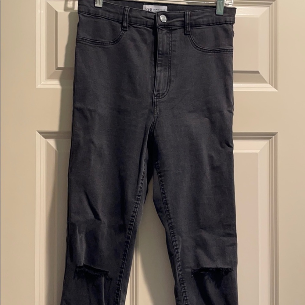 Zara ripped Jeans